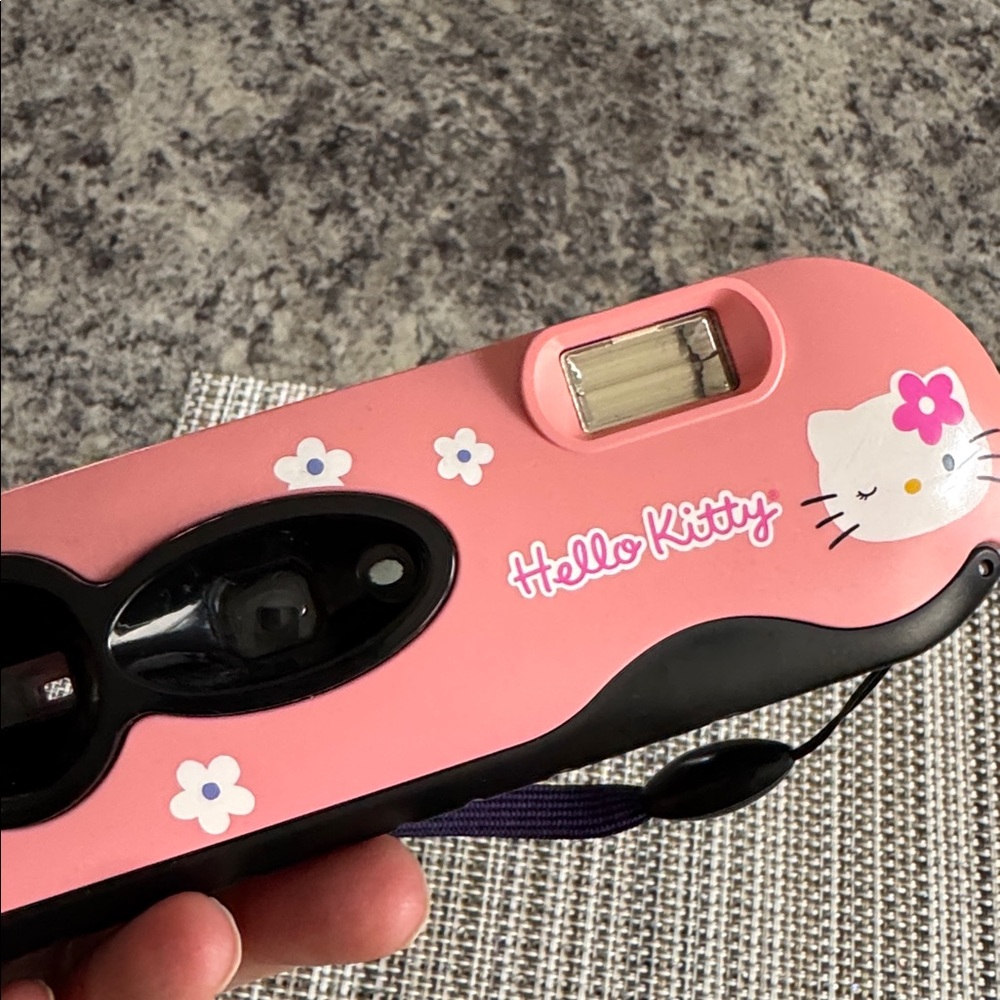 Sanrio Hello Kitty Vintage Retro Polaroid I-Zone Pink Camera 2003 Y2K - Picture 10 of 11